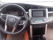 Bán xe Toyota Innova 2018, màu bạc chính chủ