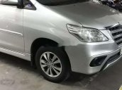 Cần bán xe Toyota Innova đời 2016, màu bạc, nhập khẩu