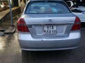 Cần bán gấp Daewoo Gentra đời 2008 xe gia đình