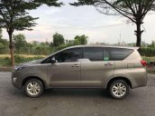 Cần bán Toyota Innova E sản xuất năm 2019, màu bạc số sàn