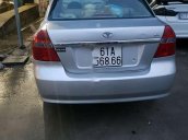 Cần bán gấp Daewoo Gentra đời 2008 xe gia đình