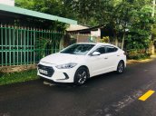 Bán Hyundai Elantra năm sản xuất 2016, màu trắng, còn mới