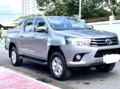 Cần bán lại xe Toyota Hilux MT sản xuất năm 2016, màu bạc còn mới, giá tốt