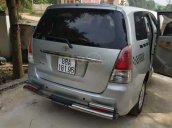 Cần bán lại Toyota Innova 2011, màu bạc, chính chủ, giá tốt