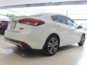 Cần bán Kia Cerato 1.6MT đời 2018, màu trắng, xe đẹp, giá 490tr