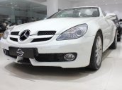 Mercedes SLK 200 sx 2009, mui trần, màu trắng, biển thành phố