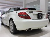 Mercedes SLK 200 sx 2009, mui trần, màu trắng, biển thành phố