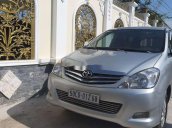 Bán xe Toyota Innova đời 2011, màu bạc, nhập khẩu nguyên chiếc