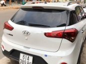 Bán xe Hyundai i20 sản xuất năm 2017, màu trắng, xe nhập còn mới, giá tốt