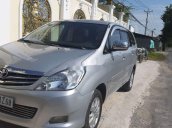 Bán xe Toyota Innova đời 2011, màu bạc, nhập khẩu nguyên chiếc