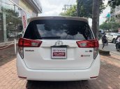 Cần bán Toyota Innova  2.0E MT đời 2018, màu trắng số sàn