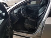 Bán ô tô Chevrolet Cruze năm sản xuất 2017, màu bạc xe gia đình