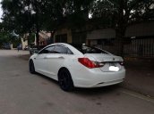 Cần bán xe Hyundai Sonata sản xuất năm 2011, giá cạnh tranh, còn nguyên bản