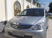 Bán xe Toyota Innova đời 2011, màu bạc, nhập khẩu nguyên chiếc