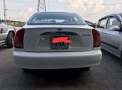 Cần bán xe Daewoo Lanos MT năm sản xuất 2001, màu trắng, nhập khẩu 