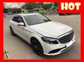 Bán xe Mercedes C200 Exclusive màu trắng 2019 siêu lướt. Trả trước 550 triệu nhận xe ngay