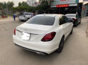 Bán xe Mercedes C200 Exclusive màu trắng 2019 siêu lướt. Trả trước 550 triệu nhận xe ngay