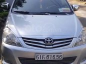 Bán xe Toyota Innova đời 2010, màu bạc số tự động, giá tốt xe còn mới lắm