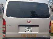 Cần bán Toyota Hiace bán tải 6 chỗ, máy dầu đời 2006, chạy được giờ cấm trong TP