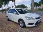 Bán Ford Focus sản xuất 2010, màu trắng số tự động 