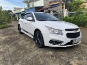 Cần bán lại xe Chevrolet Cruze sản xuất 2015, màu trắng xe gia đình, còn nguyên bản