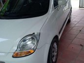 Xe Chevrolet Spark năm sản xuất 2010, màu trắng số sàn