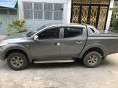 Cần bán xe Mitsubishi Triton đời 2015, màu bạc, nhập khẩu nguyên chiếc chính hãng