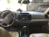 Cần bán gấp Toyota Camry sản xuất 2004, màu đen