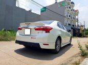 Cần bán nhanh Toyota Corolla Altis 1.8 đời 2017, xe chạy ít, còn đẹp