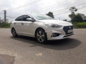 Cần bán xe Hyundai Accent AT năm sản xuất 2019, màu trắng, nhập khẩu