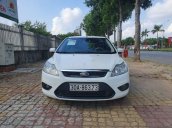 Bán Ford Focus sản xuất 2010, màu trắng số tự động 