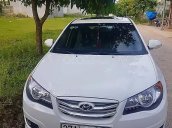 Cần bán Hyundai Avante đời 2011, màu trắng chính chủ