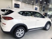 Bán Hyundai Tucson đời 2019, màu trắng, giá cạnh tranh