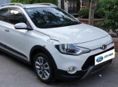 Bán xe Hyundai i20 Active AT đời 2016, màu trắng, xe nhập