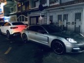 Panamera 2019 màu kịch độc, nội thất đỏ