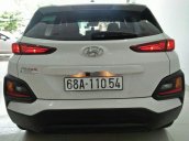 Cần bán lại xe Hyundai Kona 2.0AT năm sản xuất 2018, màu trắng, giá tốt