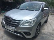 Bán ô tô Toyota Innova đăng ký lần đầu 2015, màu bạc mới 95% giá chỉ 485 triệu đồng