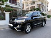 Cần bán xe Toyota Land Cruiser V8 5.7 đời 2015, màu đen, xe Mỹ