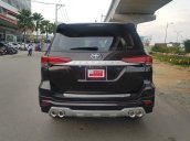 Toyota Đông Sài Gòn bán xe Fortuner số sàn 2017 cực đẹp, full đồ chơi luôn