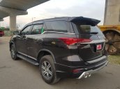 Toyota Đông Sài Gòn bán xe Fortuner số sàn 2017 cực đẹp, full đồ chơi luôn