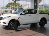 Ưu đãi khủng trước tết chiếc xe Mazda BT50 2.2 MT, sản xuất 2019, màu trắng, nhập khẩu nguyên chiếc