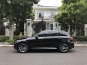 Cần bán xe Mercedes GLC300 4Matic AMG sản xuất 2016 xe gia đình dùng, màu đen