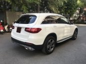 Bán Mercedes GLC250 4Matic đời 2016, màu trắng, nội thất nâu cực hiếm