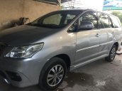 Cần bán xe Toyota Innova MT sản xuất 2016, màu bạc