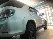 Bán Toyota Fortuner năm 2016, màu bạc xe gia đình