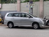 Bán Toyota Innova sản xuất năm 2010, màu bạc xe gia đình, giá chỉ 355 triệu, xe nguyên bản