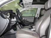 Bán xe Hyundai Santa Fe đời 2017, màu bạc, giá tốt