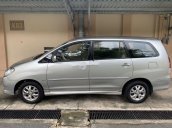 Bán Toyota Innova sản xuất năm 2010, màu bạc xe gia đình, giá chỉ 355 triệu, xe nguyên bản