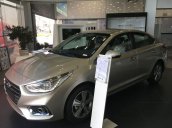 Bán xe Hyundai Accent năm sản xuất 2019, màu vàng cát. Giao ngay