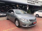 Bán ô tô Toyota Camry 2.4G 2011, màu xám số tự động